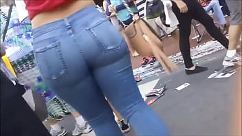 bbwtubecentral.com THICC LATINA ASS IN TIGHT JEANS